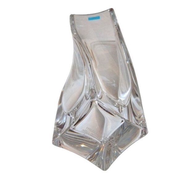 Hoya Crystal Twisted Vase Markham Stouffville Hospital Inscribed on Bottom - Picture 5 of 6